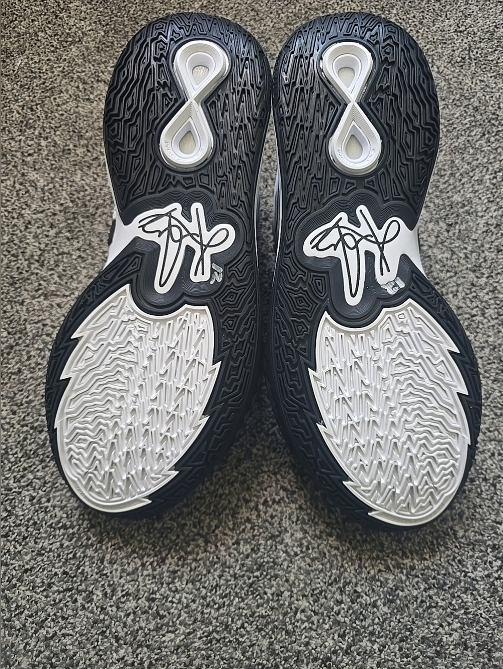 New without Box - Nike KYRIE INFINITY TB 'WHITE BLACK'- Size 12 - Picture 9 of 10